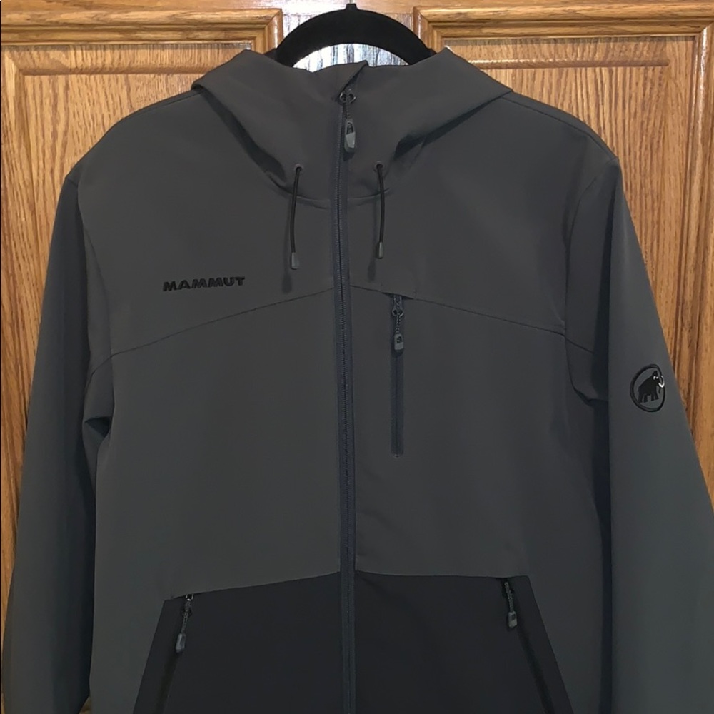 MAMMUT Jacket